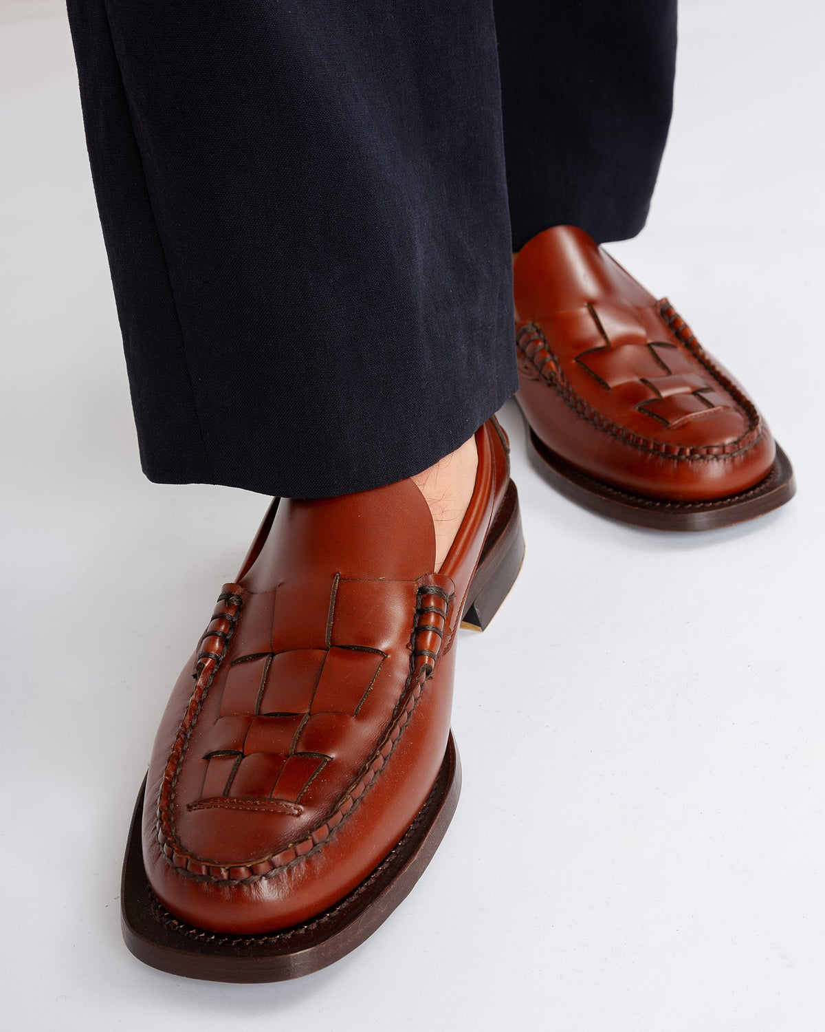 NOMBELA - Interwoven Detail Slip-On Loafer | Hereu Men