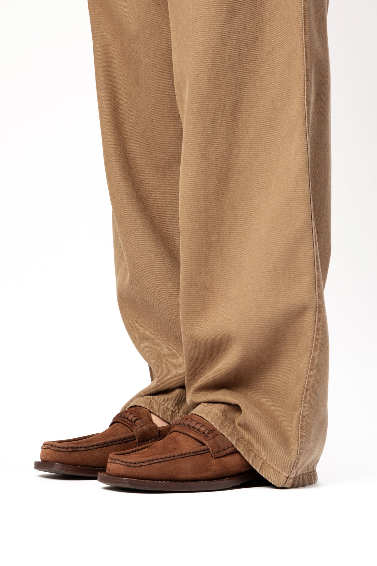 BORADA BORDON NUBUCK - Slip-on Moc Toe Loafer | Hereu Men