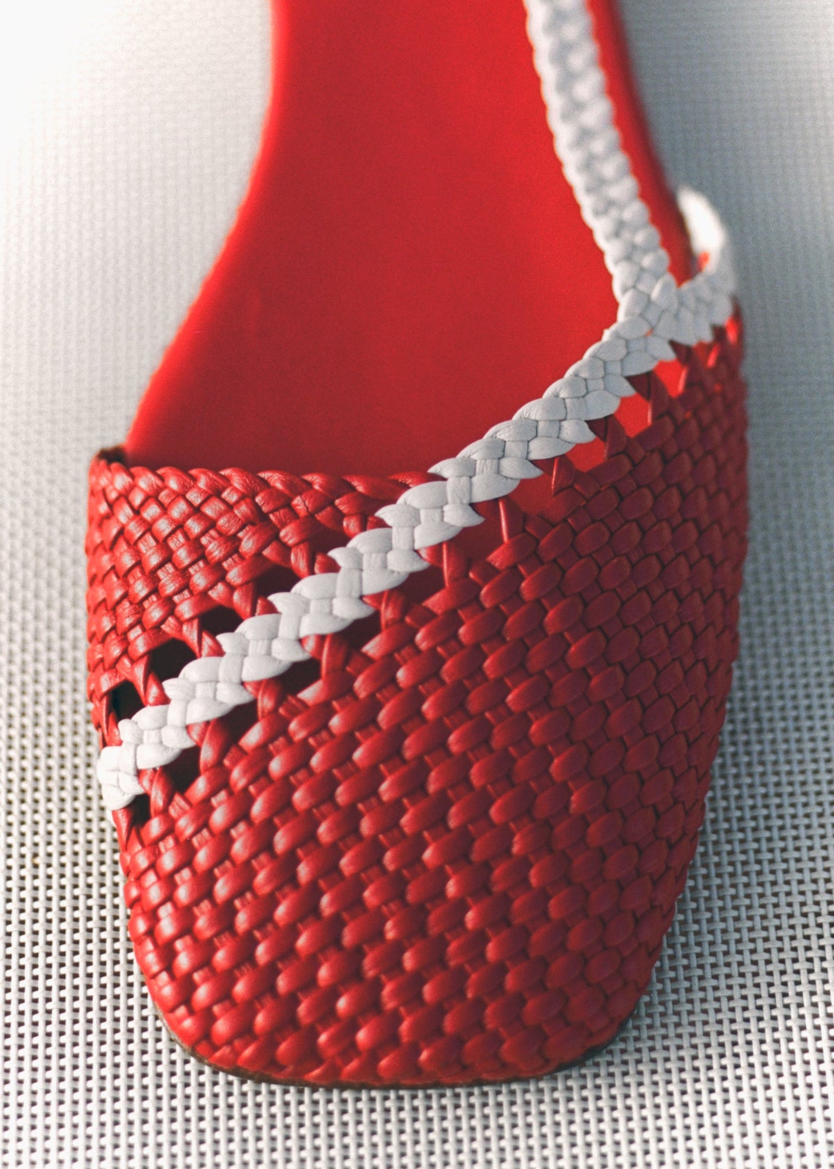 RONDAIA - Woven Asymmetrical Sandal | Hereu Women
