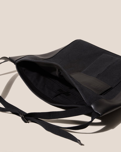 VINCLE L - Messenger Bag | Hereu Women|Men