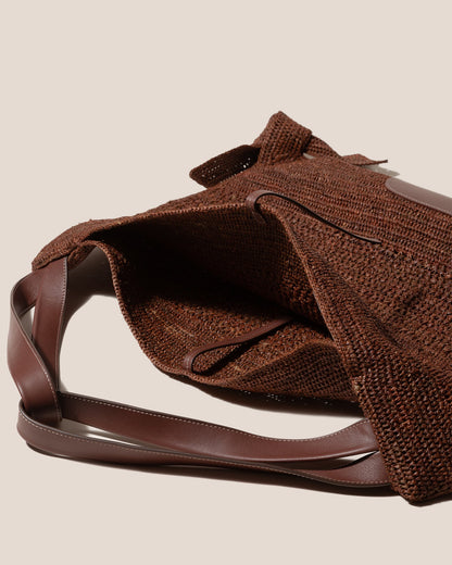 CADOR - Slouchy Crocheted Raffia Shoulder Bag | Hereu Women