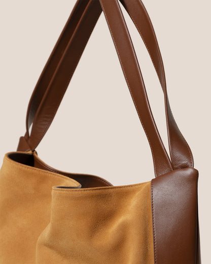 CADOR SUEDE - Slouchy Shoulder Bag | Hereu Women