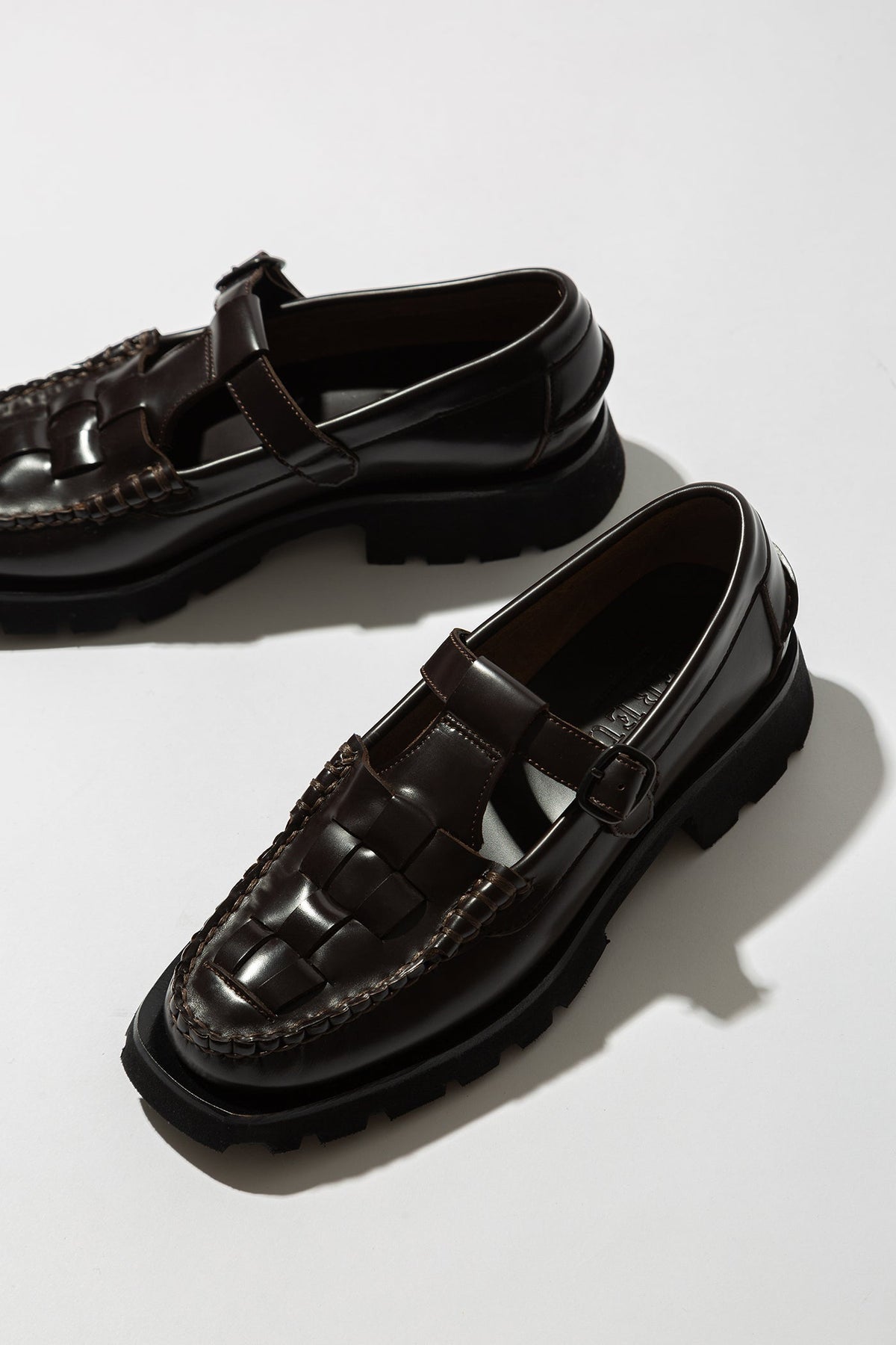 SOLLER SPORT - Tread Sole T-Bar Loafer | Hereu Men