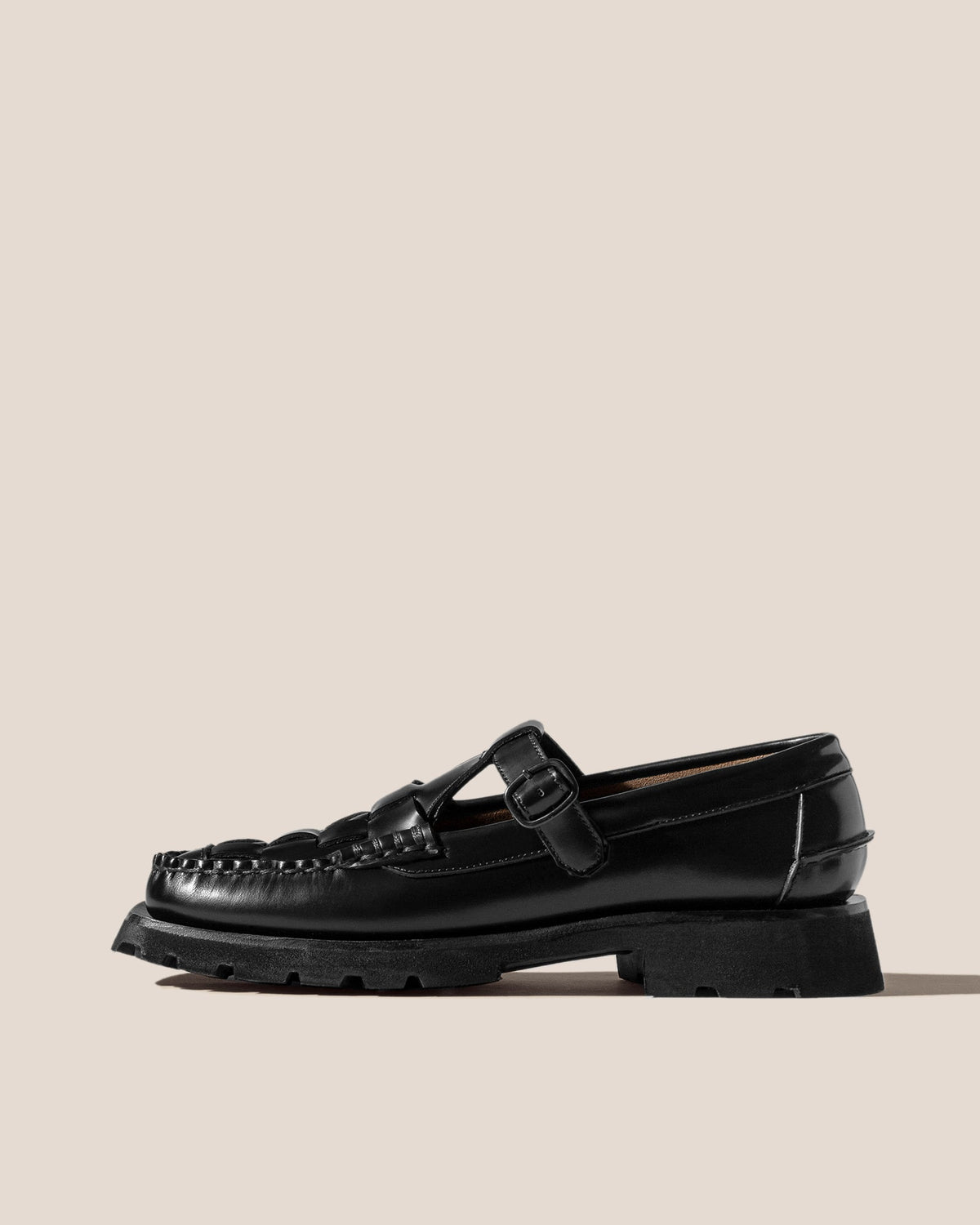 SOLLER SPORT - Tread Sole T-Bar Loafer | Hereu Men