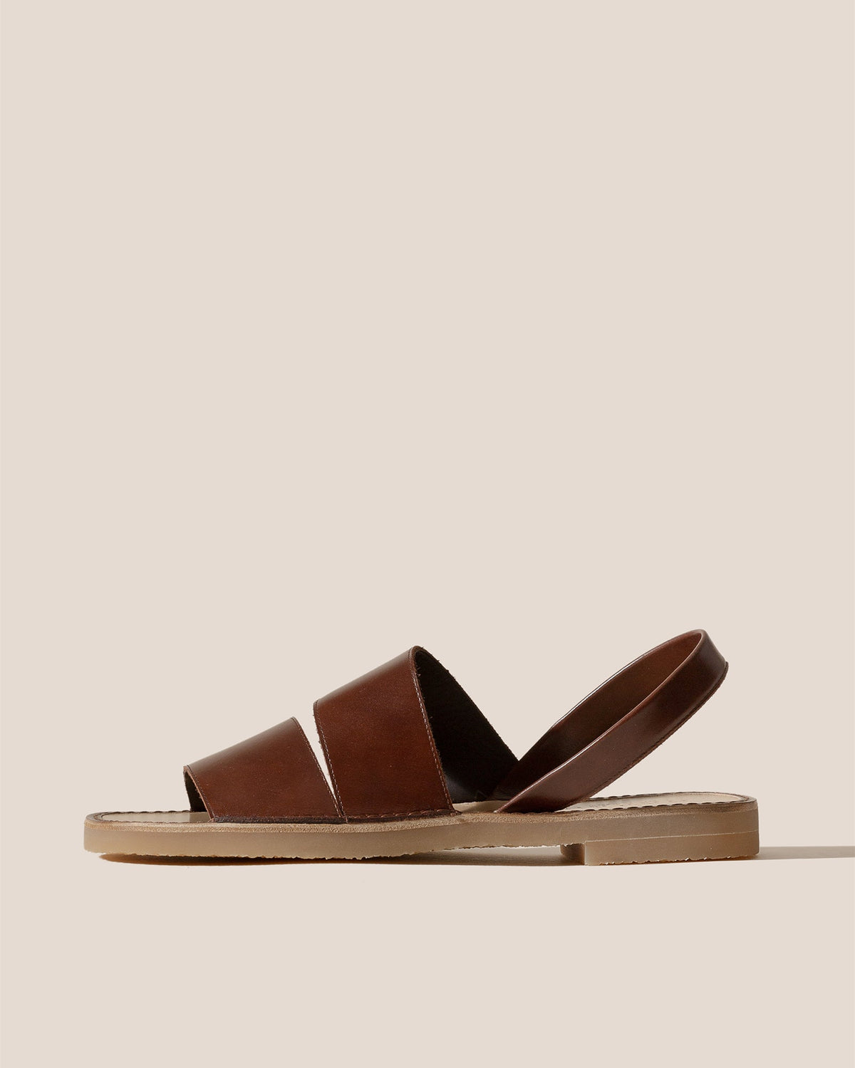 ALOC RUBBER - Asymmetrical Sandal | Hereu Men