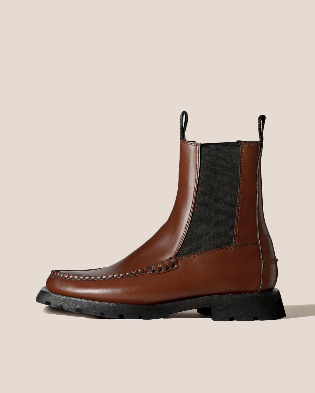 ALDA SPORT - Tread Sole Low-calf Chelsea Boot | Hereu Men